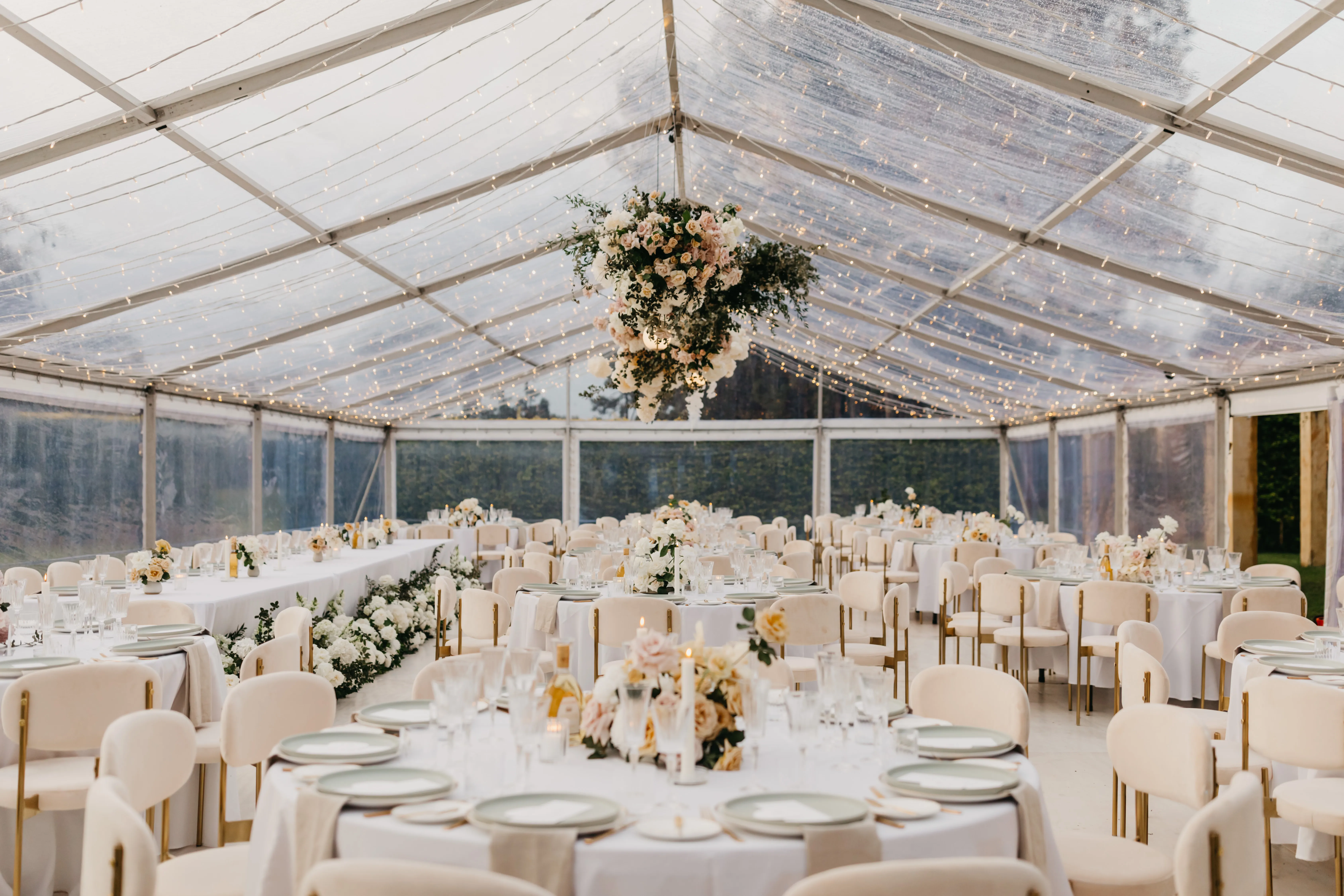 Delicate and charming flower crown for a garden-themed event
