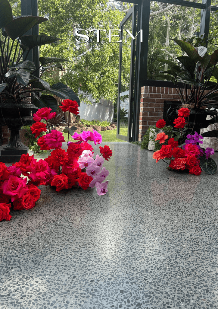 FLOWERS TO MAKE YOUR WEDDING STYLE POP