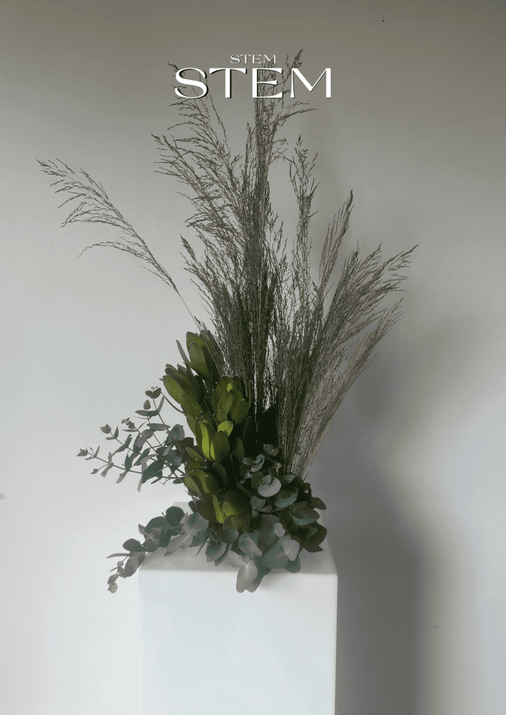 HOW TO ADD HEIGHT TO YOUR FLORAL ARRANGEMENTS